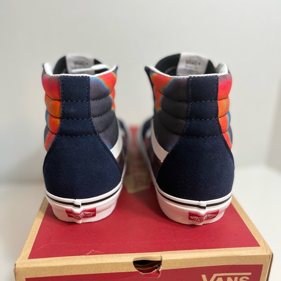 Van’s SK8 HI ‘Dark Aura’ - Picture 4 of 11